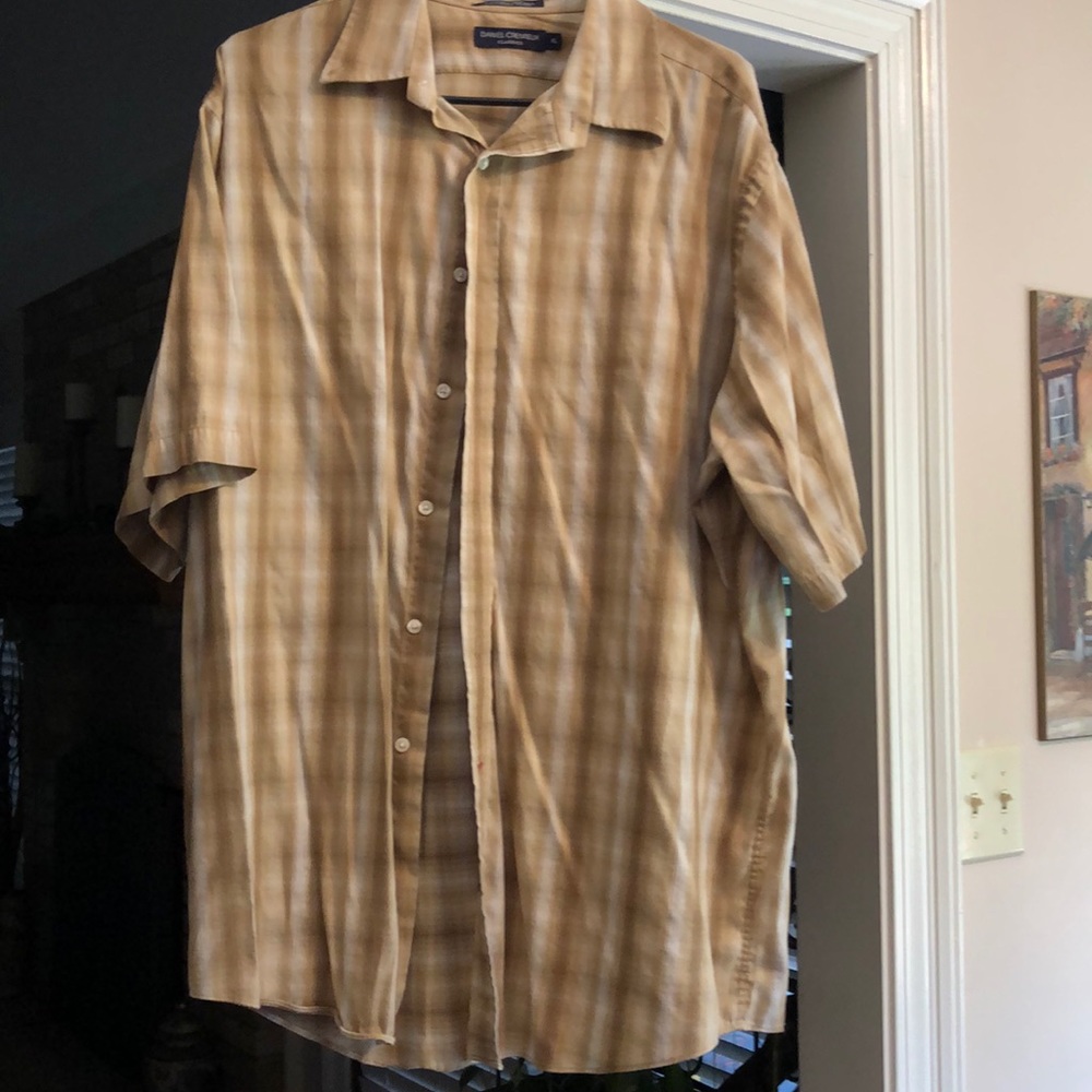 Men’s casual button down